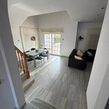 Feriehus Casa Tranquila Cerca Del Mar 3 Dobles, 6 Pax Roda de Bará